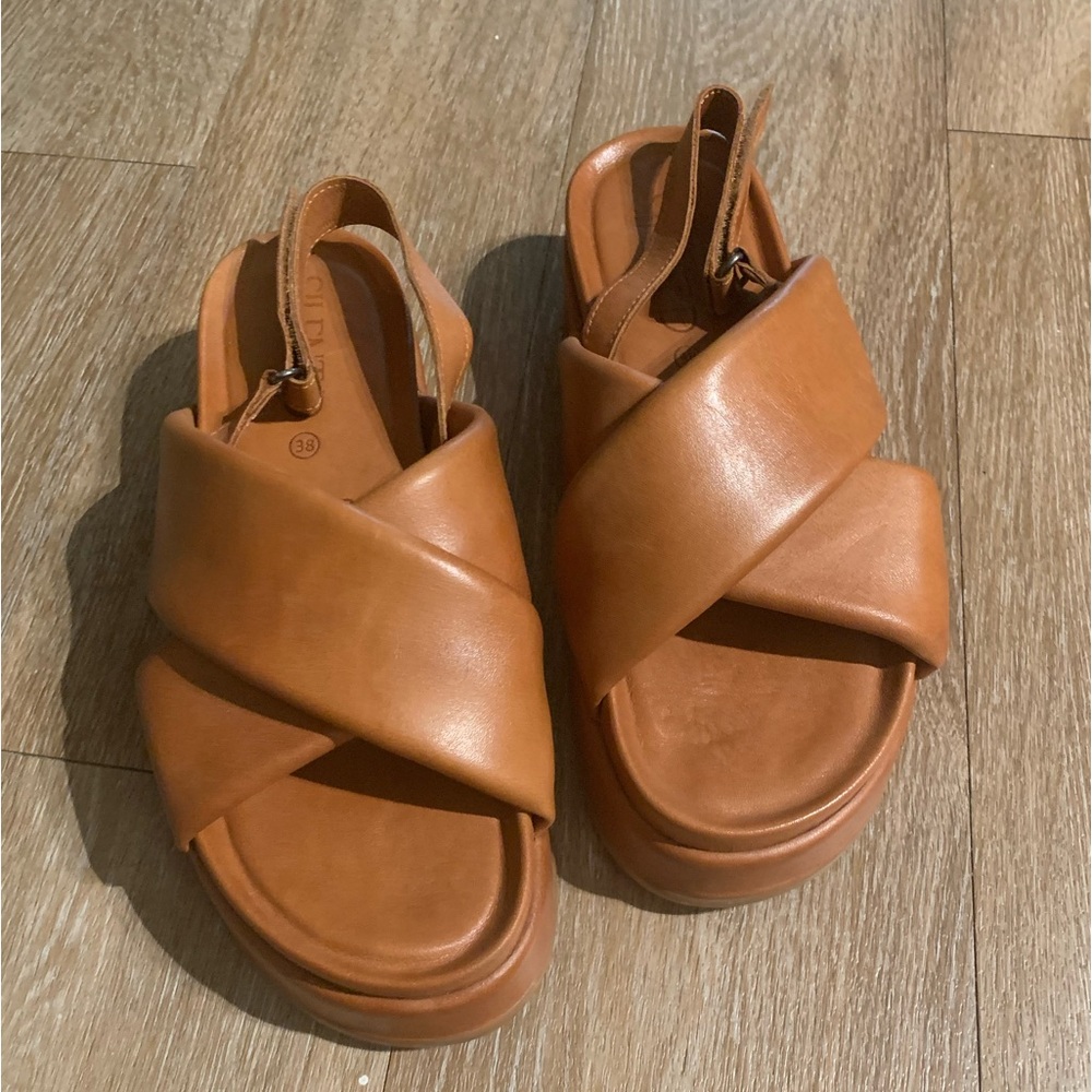 Anthropologie brown leather platform sandal